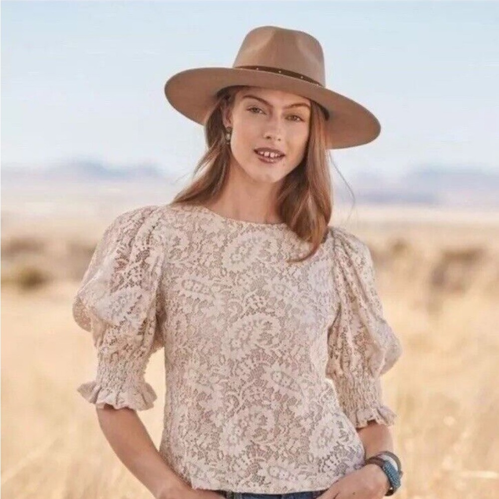Sundance Light Pink Cream Lace Top